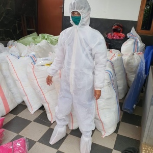 Baju APD / Hazmat suit